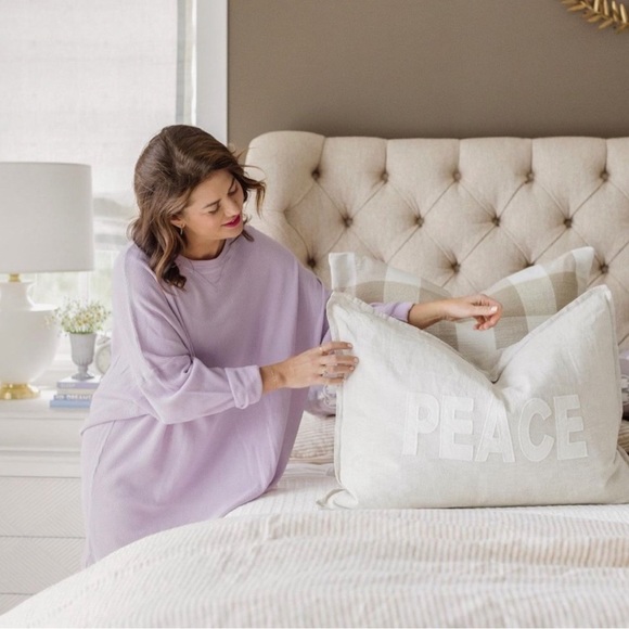 POM POM AT HOME - Jilly Box - Peace and Love Pillow Sham Set - Picture 3 of 4